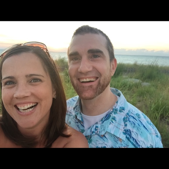 Meet your Posher, Rose E!  I - Picture 2 of 2